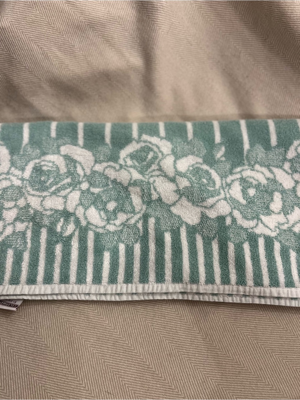 Colormate by Stevens Bath Towel 25 x 44 Green White Floral Stripe Cotton vintage